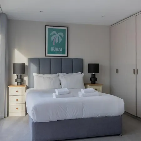 Guestready - Contemporary In *