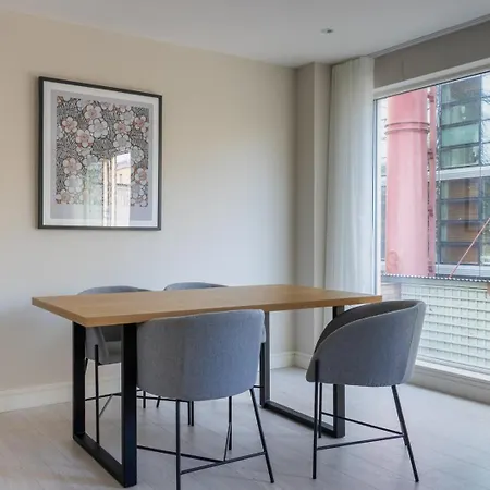 Guestready - Contemporary In Lägenhet