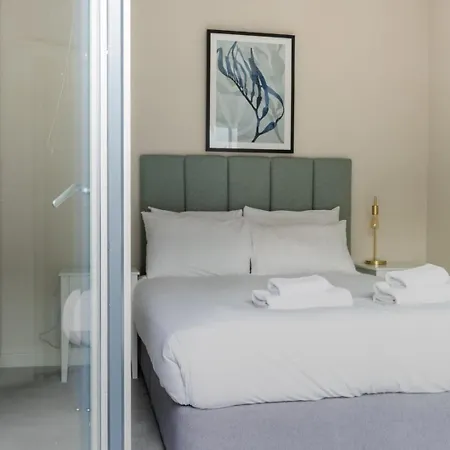 Guestready - Contemporary In Lägenhet